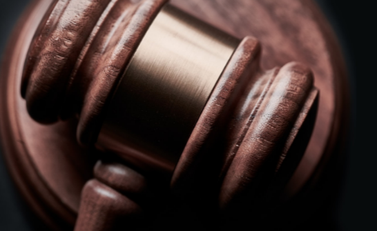 拍賣成交價到底含不含增值稅？