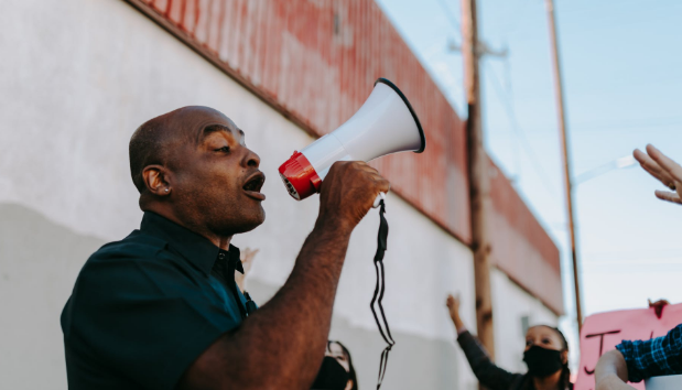 以土地使用權(quán)作價(jià)投資設(shè)立全資子公司不能適用契稅免稅政策