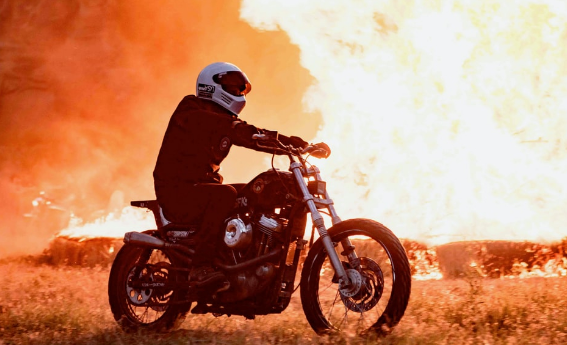 零星采購(gòu)和日常費(fèi)用報(bào)銷用現(xiàn)金支付，沒對(duì)公付款有無稅務(wù)風(fēng)險(xiǎn)？