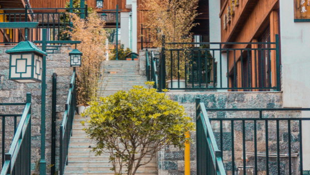 拆遷還房視同銷售收入能否增值稅差額扣除？