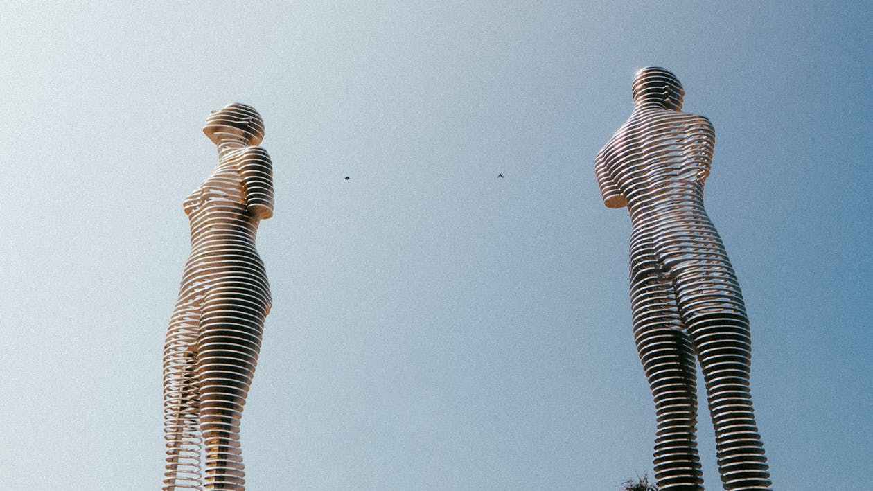 國(guó)企并購(gòu)中小企業(yè)財(cái)務(wù)盡職調(diào)查的風(fēng)險(xiǎn)與對(duì)策